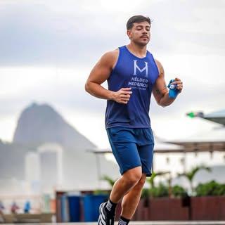 Capa de Hélder Medeiros