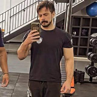 Capa de Adriano Vinicius