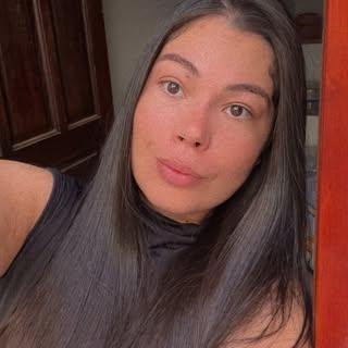 Capa de Danyelle Miranda