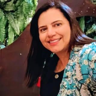 Capa de Kélia Silva