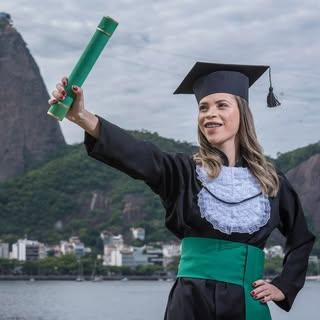 Capa de Indiana Gonçalves