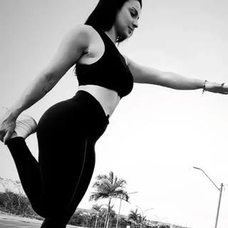 Capa de Nayara Larissa