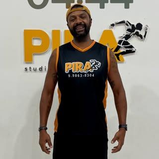 Capa de Carlos Henrique
