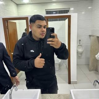 Capa de Everton Toledo
