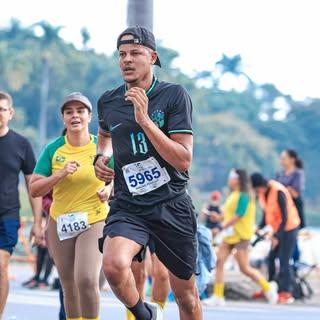 Capa de Vitor Perrout
