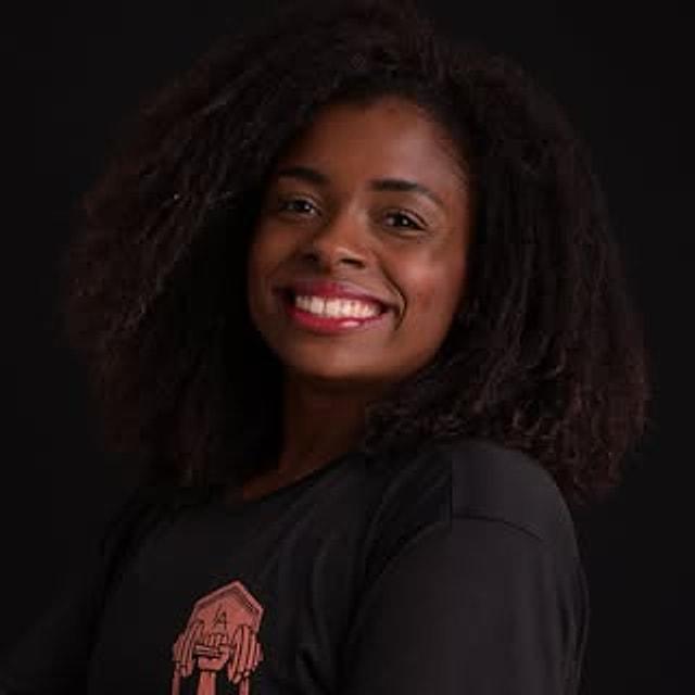 Capa de Carla Lacerda