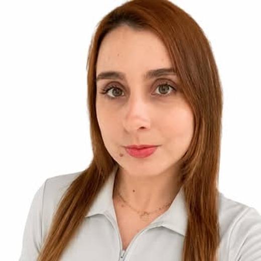 Suelen Guimarães