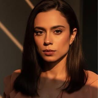 Capa de Débora Batista