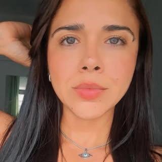 Capa de Luiza Coelho