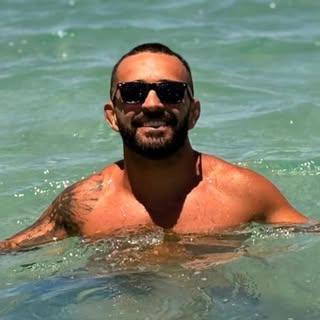 Capa de Cauê Guedes