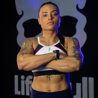 Capa de Letícia Lorena