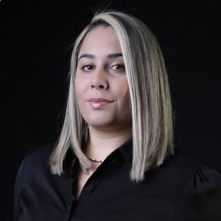 Capa de Mayara Furquim