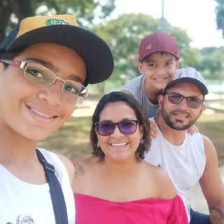 Hellen Anjos