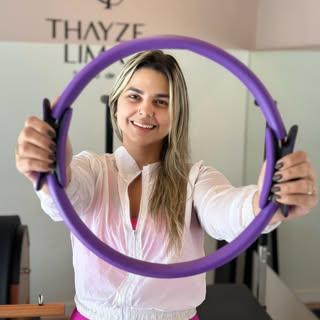 Capa de Thayze Lima
