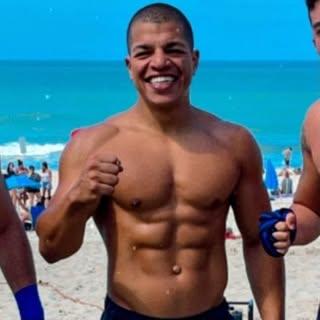 Capa de Leandro Fernandes