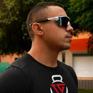 Capa de Igor Oseu