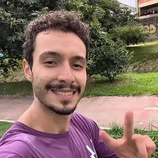 Capa de Vinicius Domingues