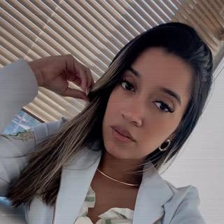 Capa de Ana Carolina