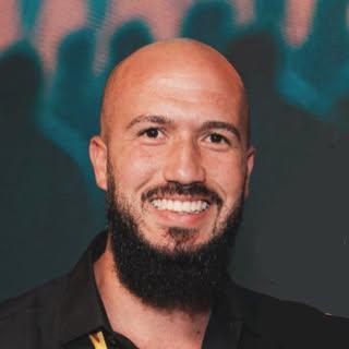 Capa de Guilherme Carvalho