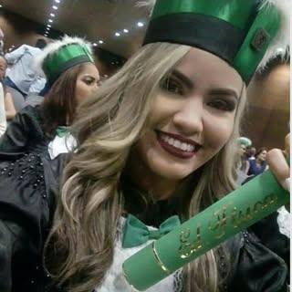 Capa de Andrieli Fernandes