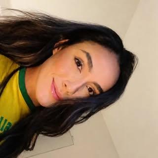 Capa de Ana Karina Mattos