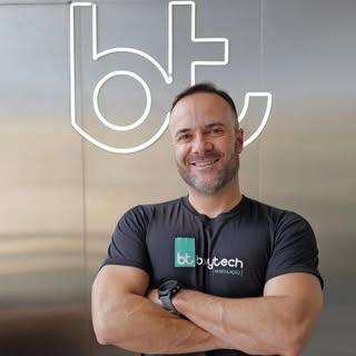 Capa de Thiago Michelini