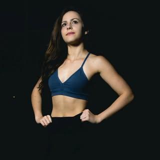 Capa de Priscila Emygdio