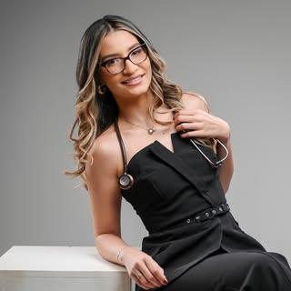 Capa de Alexya Resende
