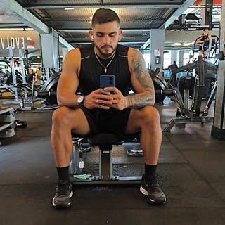 Capa de Yago Andrade