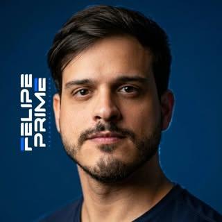 Capa de Felipe Menezes