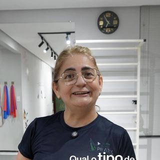 Capa de Cláudia Pinheiro