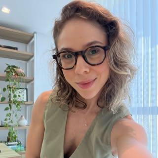 Capa de Amanda Souza