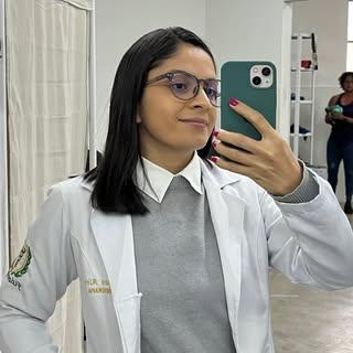 Capa de Nayara Alves