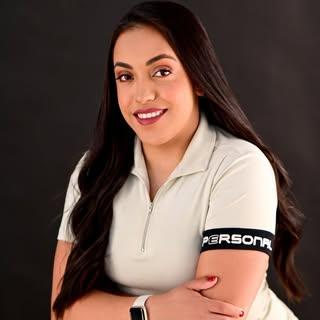 Capa de Caroline Conrado