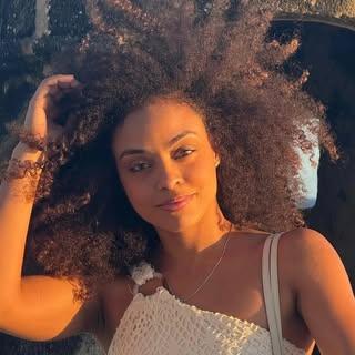 Capa de Lorena Pereira