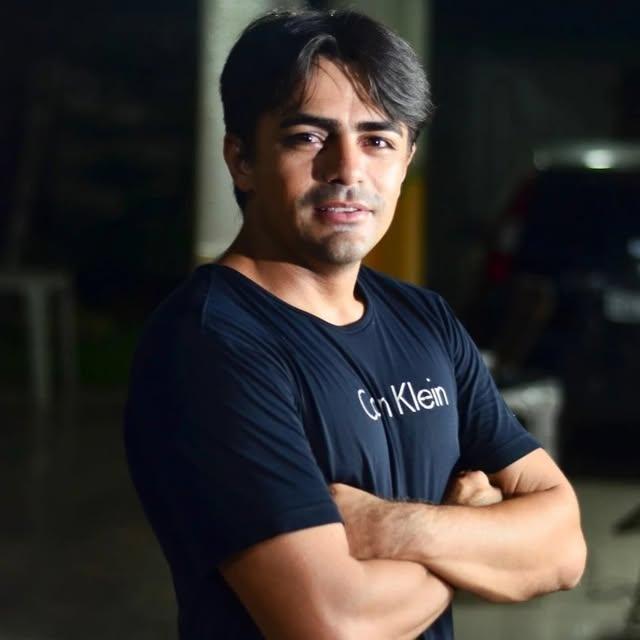 Capa de Iran Júnior