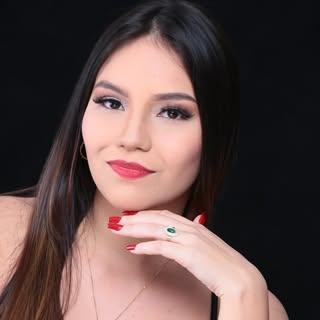 Capa de Victória Amanajás