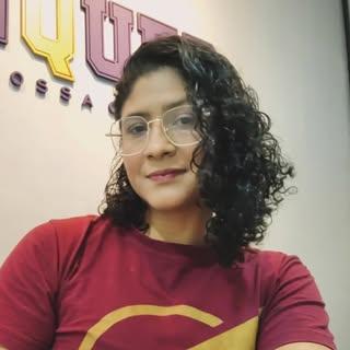 Capa de Lari Santos