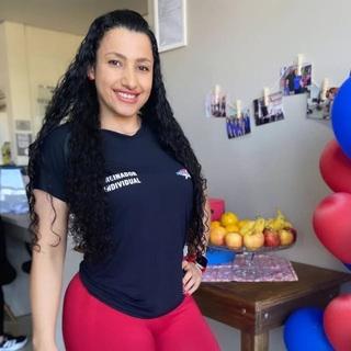 Kelly Zaro