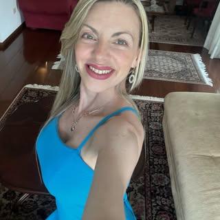 Evelyn Rizk