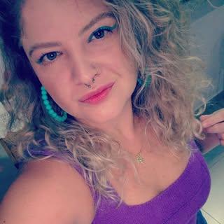Capa de Karlinha Alvares