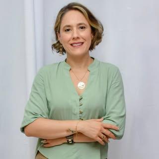Capa de Gertrudes Carvalho