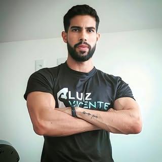 Capa de Luiz Vicente