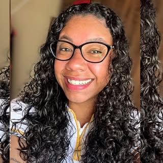 Capa de Ana Carollina