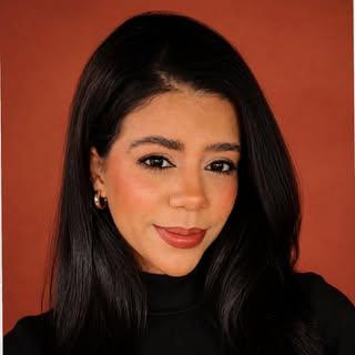Capa de Dandhara Farias