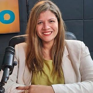 Capa de Letícia Evangelista