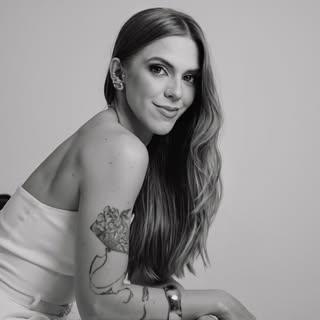 Capa de Ana Carolina Gatto