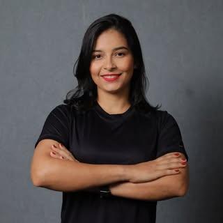 Capa de Fernanda Oliveira