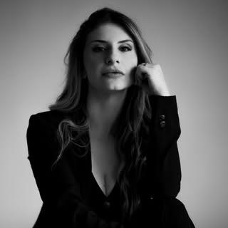 Capa de Bruna Bertolini