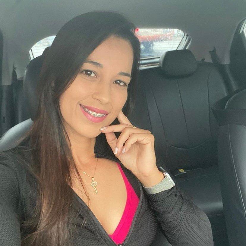 Capa de Mannuella Carvalho